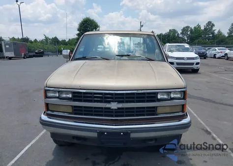 1988 Chevrolet Gmt-400 K2500 z USA, uszkodzony, nr VIN 2GCFK29K6J1202951